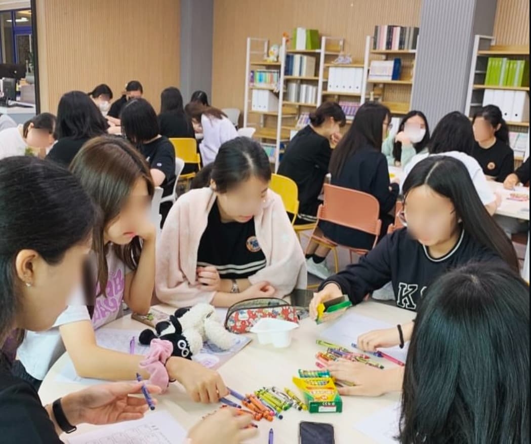 힐링과 소통을 위한 컬러테라피 진행 사진 1