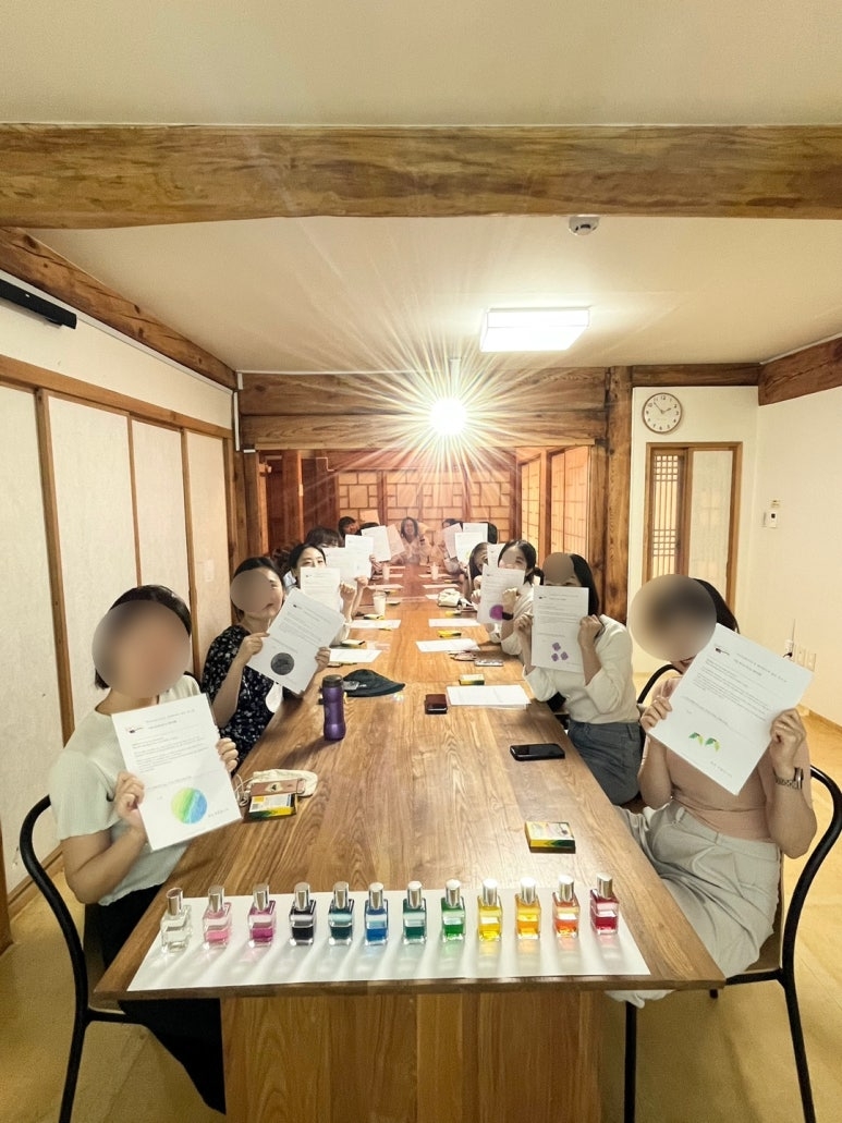 힐링과 소통을 위한 컬러테라피 진행 사진 2