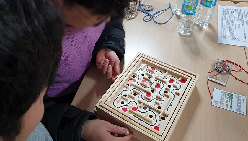 팀빌딩 방탈출 진행 사진 2