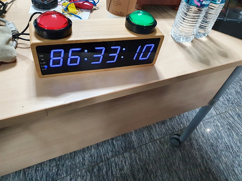 팀빌딩 방탈출 진행 사진 4