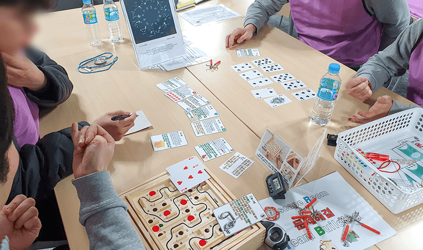 팀빌딩 방탈출 진행 사진 6