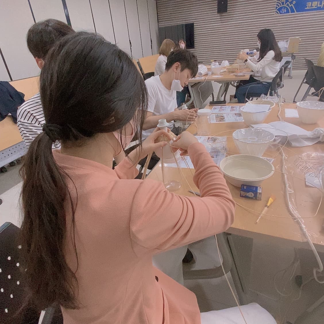 손끝에서 피어나는 감성 라탄 무드등 진행 사진 2