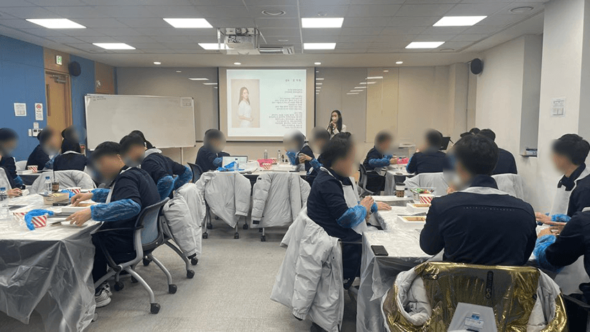 명화의 재해석 진행 사진 2