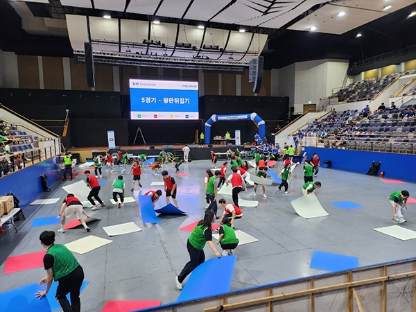에어바운스 체육대회 진행 사진 1
