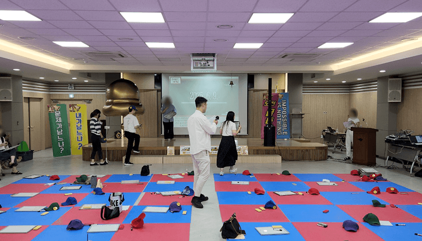 우리 회사 골든벨 진행 사진 2