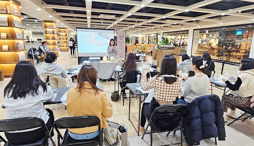 라탄 스탠드(무드등) 프로그램 (힐링공예/소통/화합/역량강화/팀빌딩/워크샵) 진행 사진 4