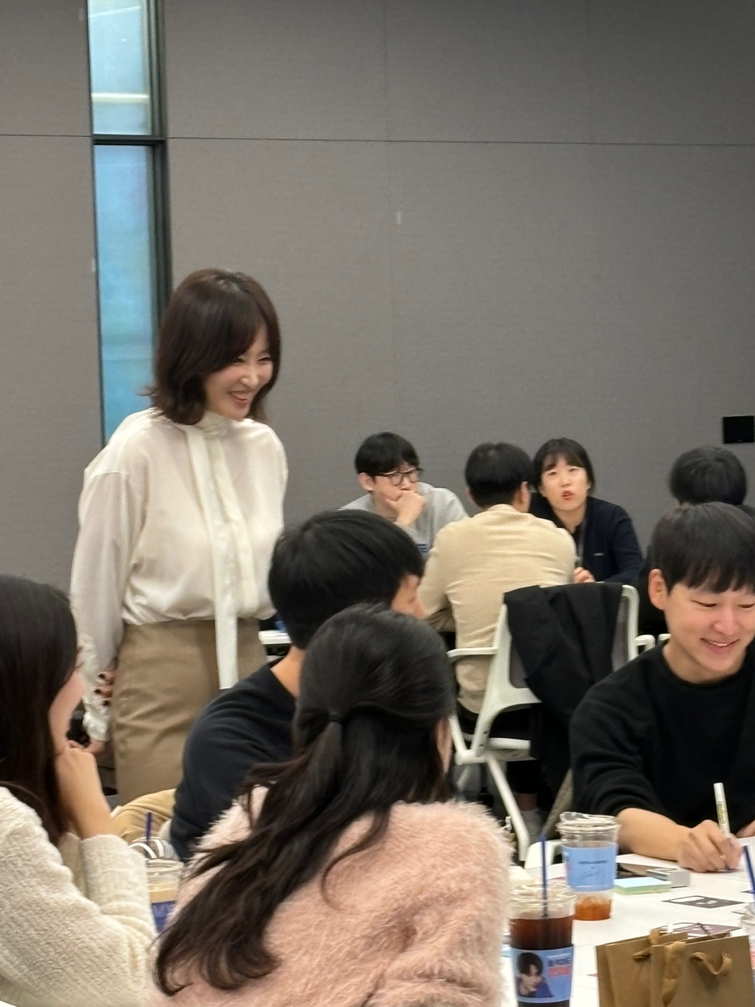 감사일기와 아로마 향수 명상 진행 사진 6