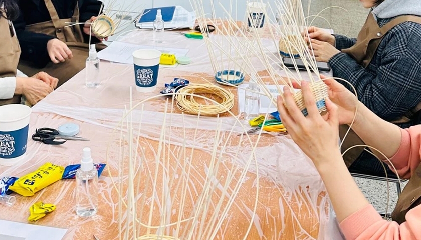 라탄 펜꽂이 진행 사진 3