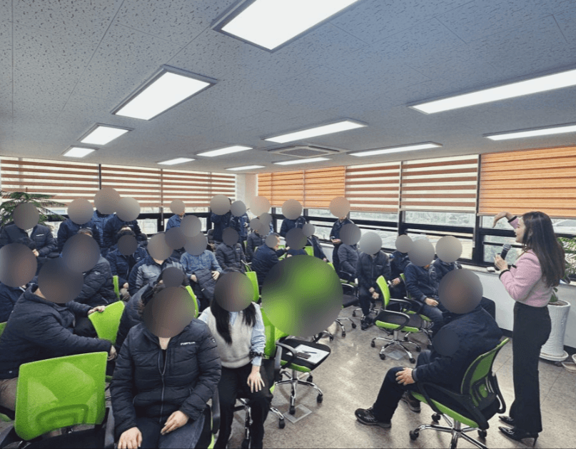 스트레스 관리와 오피스 스트레칭 진행 사진 5