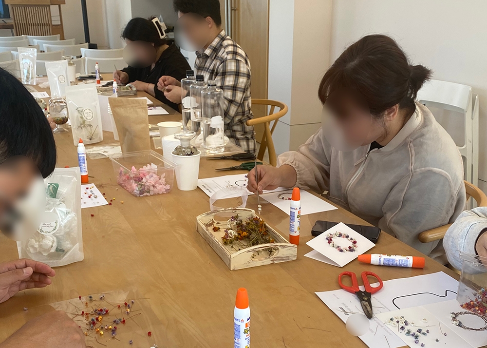 하바리움 플라워 오브제 진행 사진 3