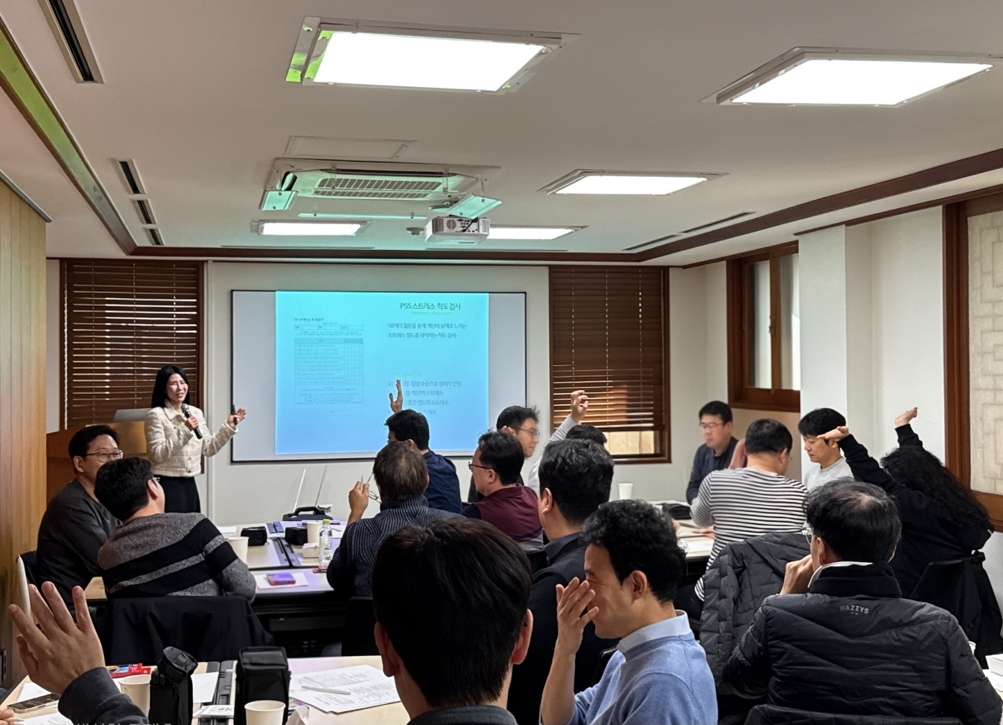 마음돌봄 아트테라피 진행 사진 3