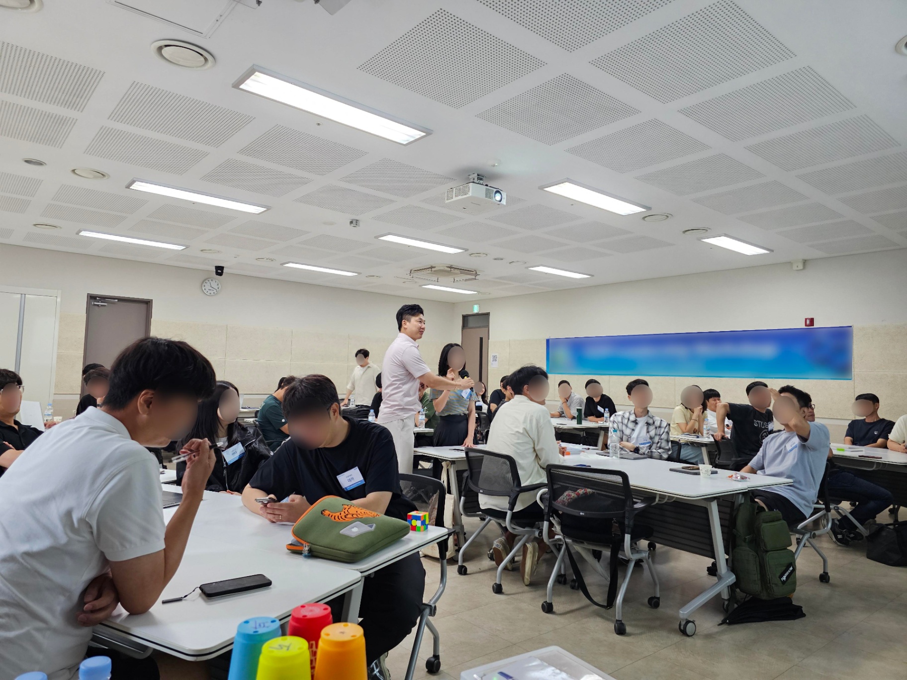 놀라운 팀요일, 예능처럼 즐기는 협업 퀴즈 워크숍 진행 사진 6