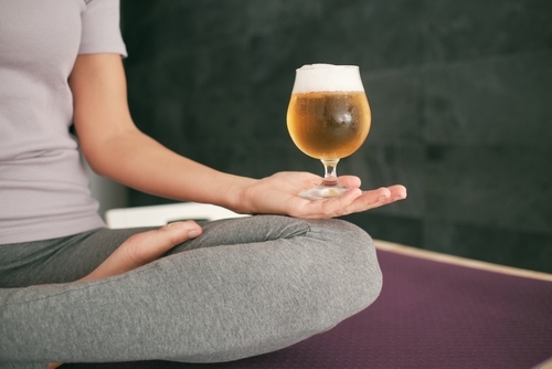 커피&맥주와 함께하는 소셜 네트워킹 요가 팀빌딩 진행 사진 1